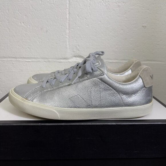 Veja Silver Sneakers - Picture 4 of 9